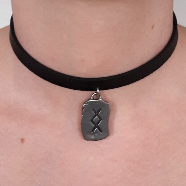 Choker viking runique Ing/Ingwaz, cuir véritable