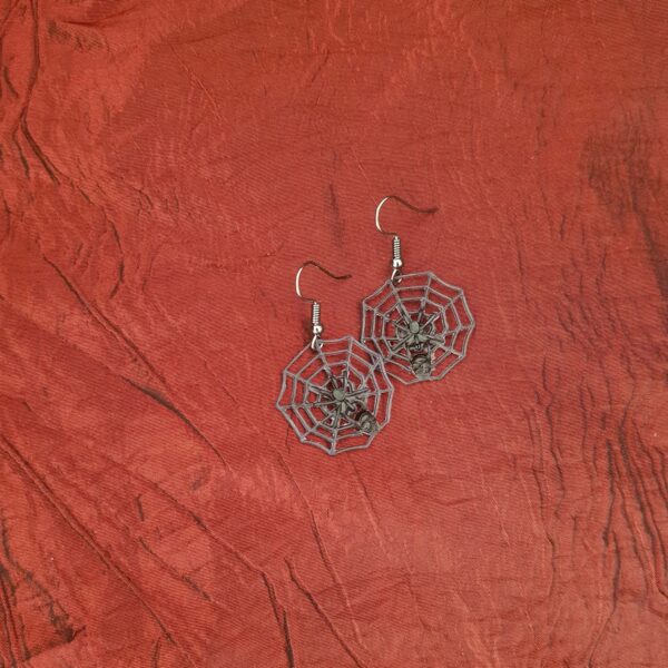 Boucles d'oreilles toile d'araignée – Image 2