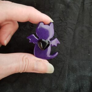 Broche démon chat, violette ou noire 2