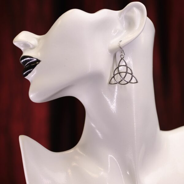 Boucles d'oreilles triquetra – Image 2