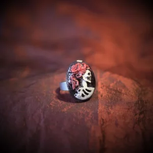 Bague portrait femme squelette