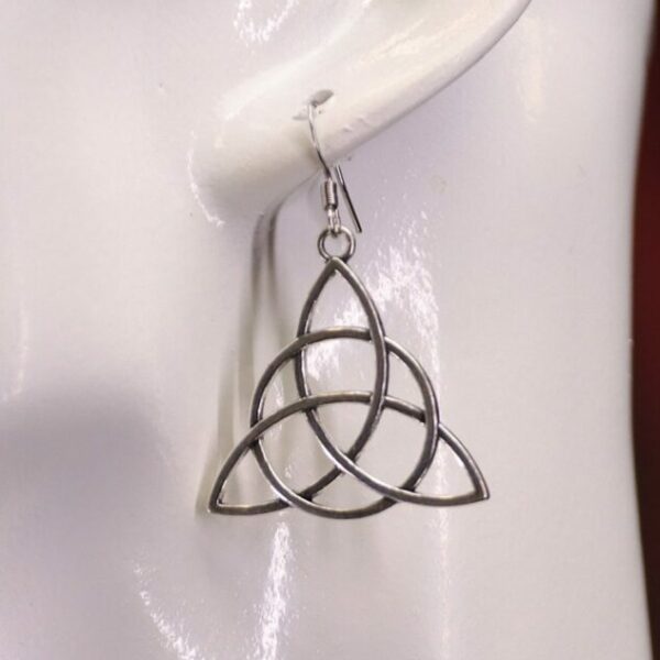 Boucles d'oreilles triquetra