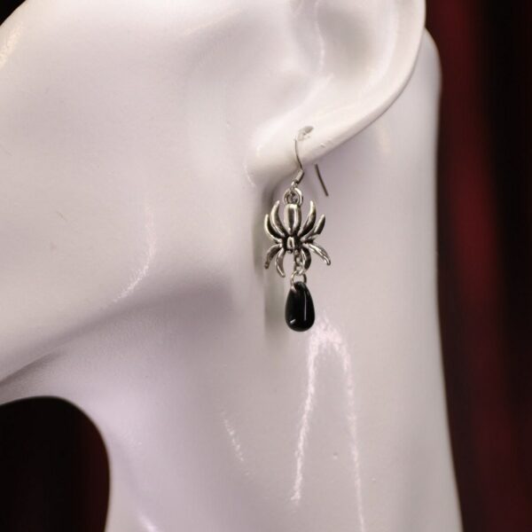 Boucles d'oreilles l'araignée à la perle