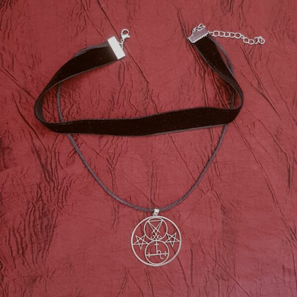 Collier multi-rang sigil de Lilith et Lucifer 1