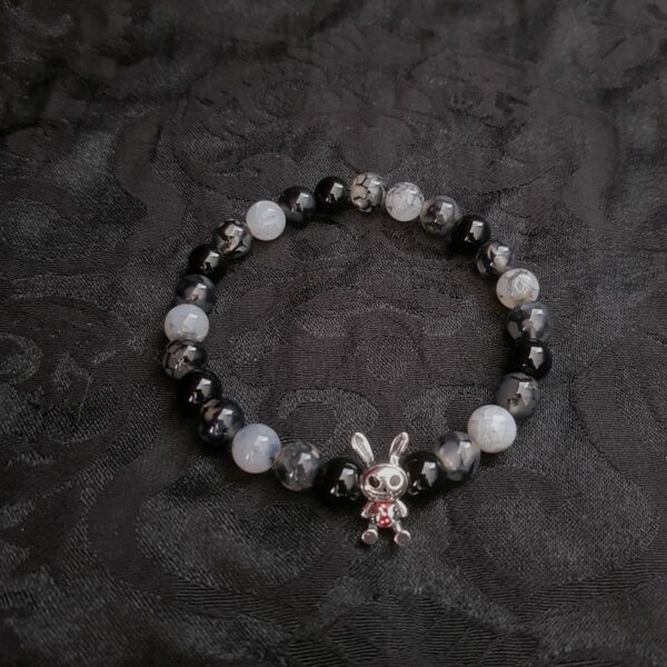 Bracelet lapin zombie, en agate et onyx