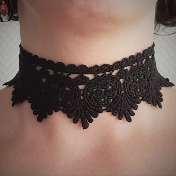 Tour de cou en dentelle large noire de style gothique victorien