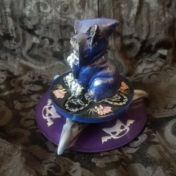 Blue Witchy Kitty, décoration witchy gothique de chat sorcier