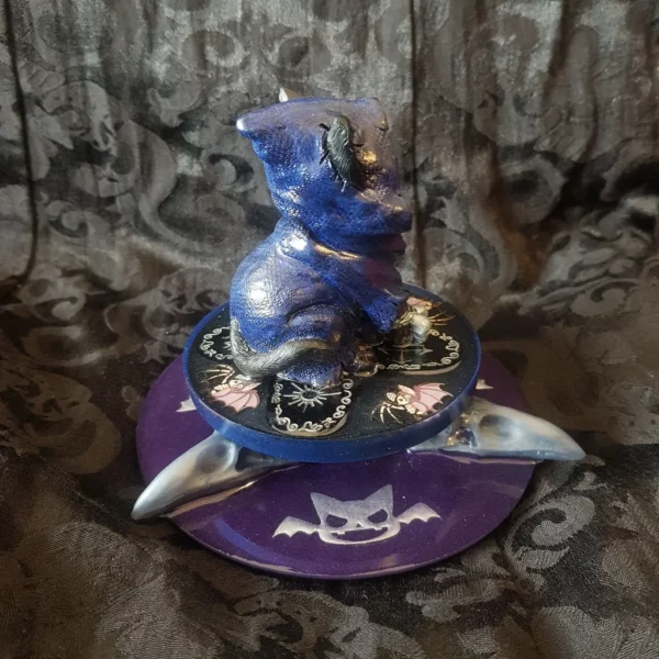 Blue Witchy Kitty, décoration witchy gothique de chat sorcier