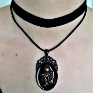 Collier double kraken façon portrait