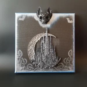 Plongez dans cette toile pour admirer le chateau du vampire! Comme figé par le froid, cette décoration murale ne vous laissera pas de glace pour autant grâce au contraste noir/ argenté , ses détails et ses composants en 3D.