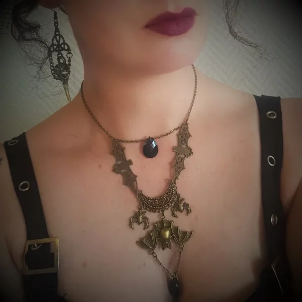 Collier chauve-souris Loving darkness