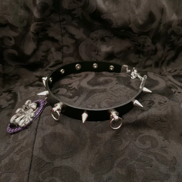 Collier en cuir Kraken avec rivets – Image 4