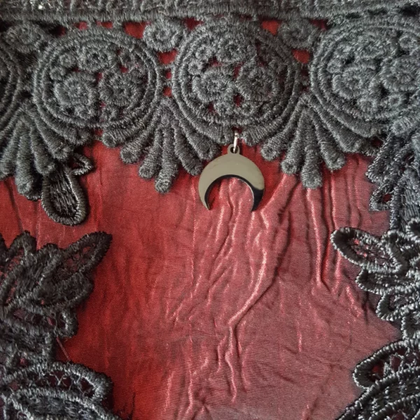 Collier gothique en dentelle large noire – Image 4