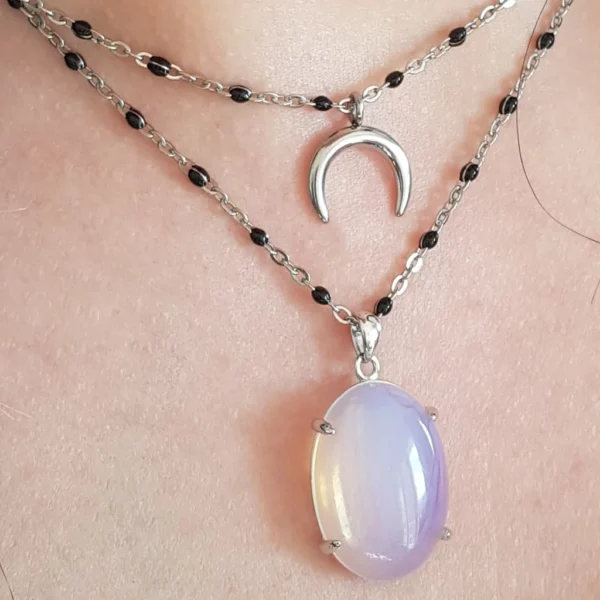 Collier choker avec pierre d'opale et lune
