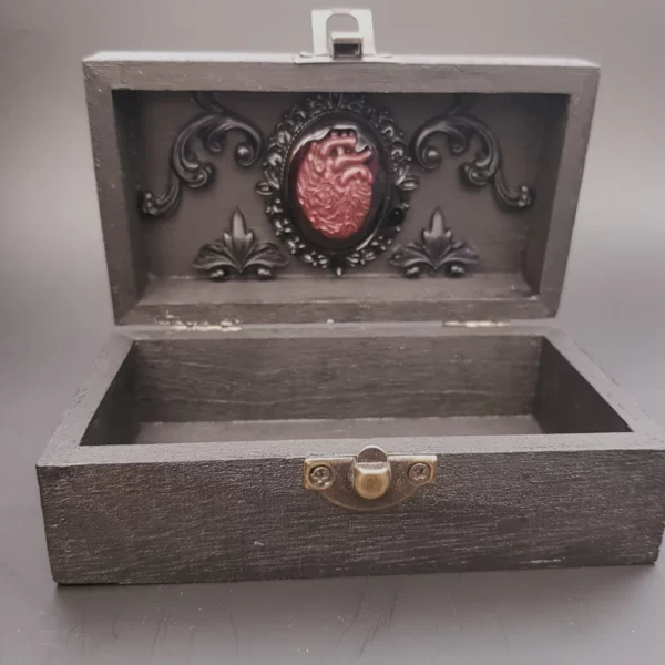 Boîte en bois décorée Corbeau