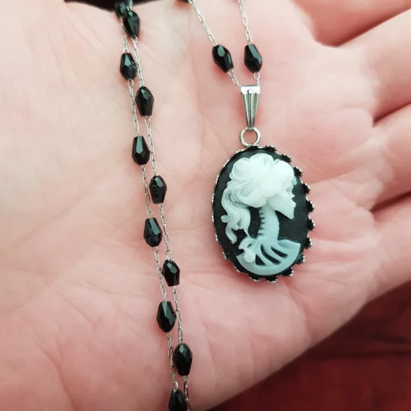 Collier pendentif camée gothique victorien – Image 3