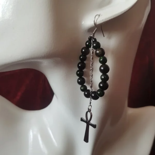 Boucles d'oreilles croix de Ankh en jade et obsidienne – Image 3