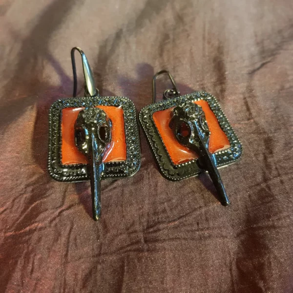 Boucles d'oreilles crâne de corbeau noir – Image 5