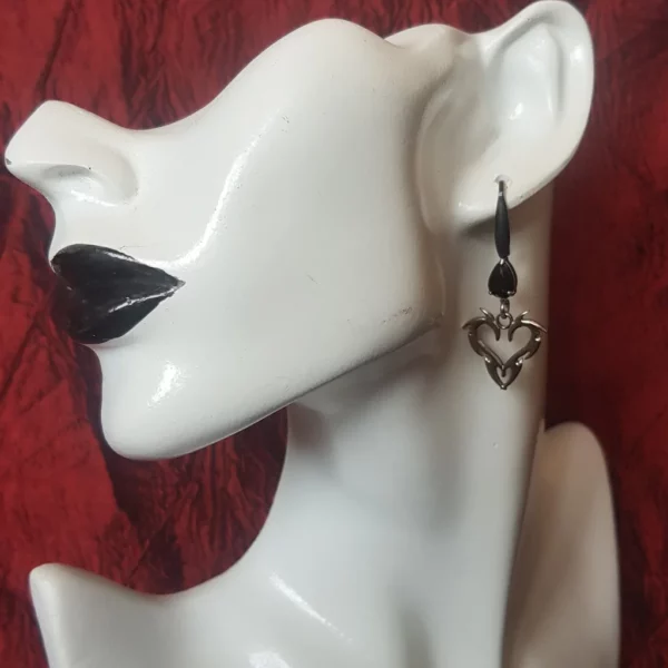 Boucles d'oreilles coeur gothique – Image 2